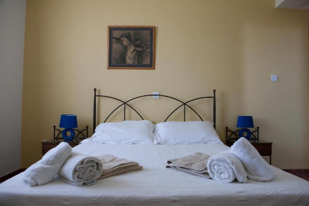Paphos Banana Sunset Villas מראה חיצוני תמונה