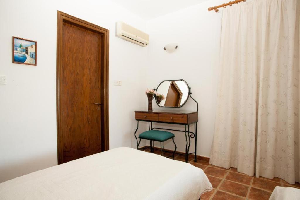 Paphos Banana Sunset Villas מראה חיצוני תמונה